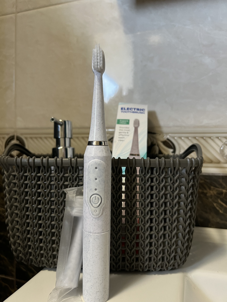 Электрическая зубная щетка ELECTRIC TOOTHBRUSH (на батарейках) - фото 1 - id-p1994925709