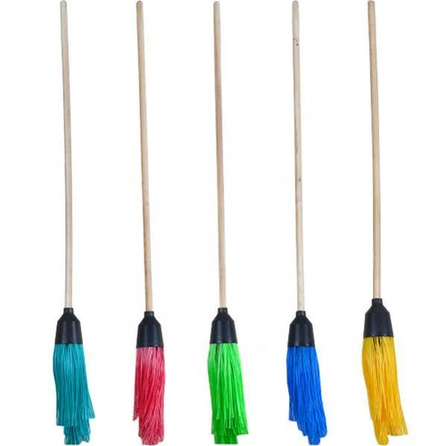 Метла пластмассовая уличная в/с, с деревянным черенком (ID#1995031251 ...