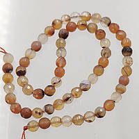 Бусини зі світлого сердолика 60 шт 6 мм кулька з огранкою