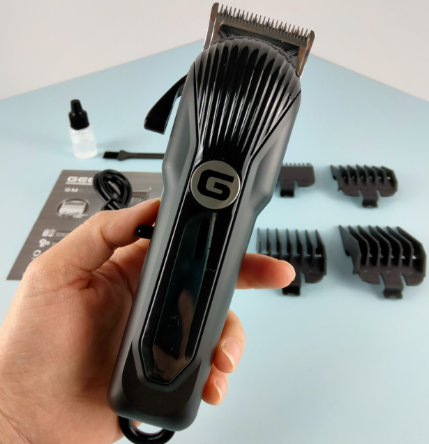 Машинка для стриження волосся Geemy GM6723