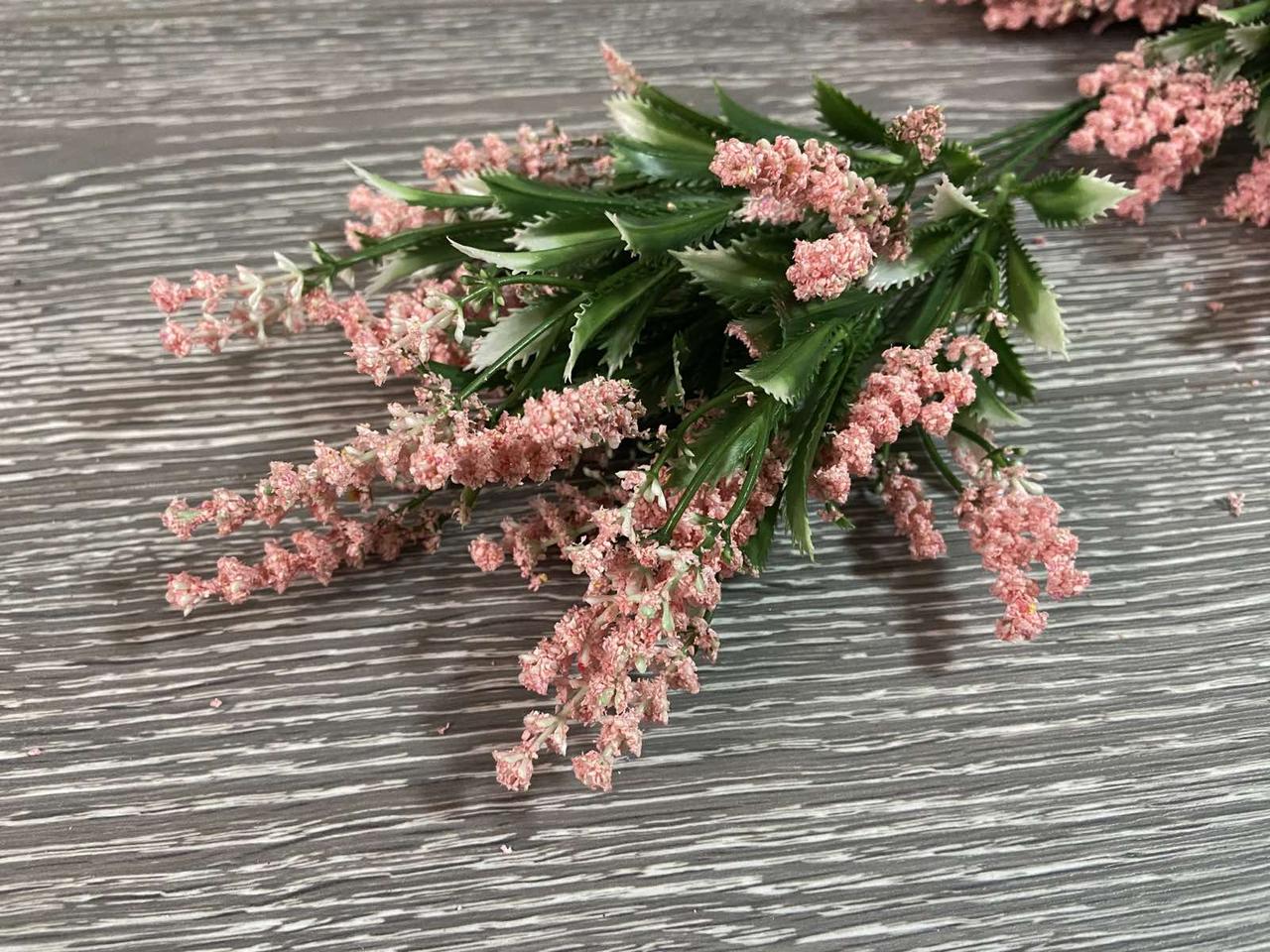 Штучна лаванда.Куст декоративної лаванди.колір рожевий висоти 35 см 5 гілочок