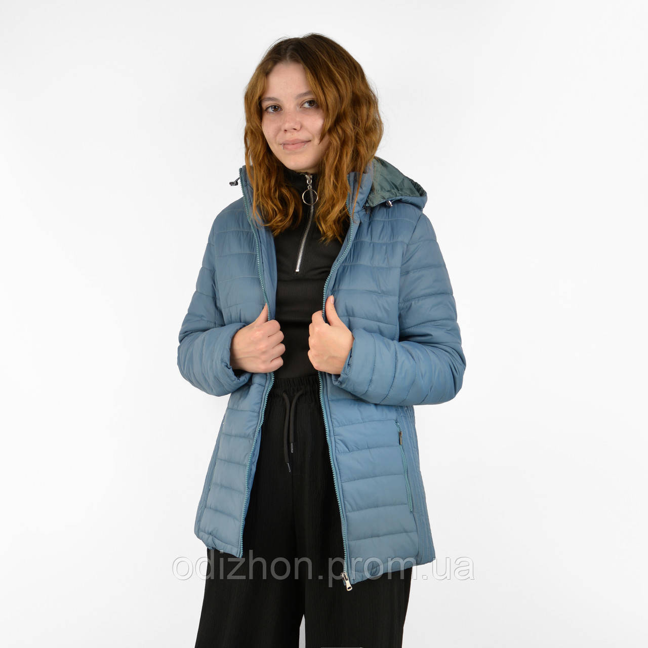 Женская демисезонная стеганая куртка на синтепоне с капюшоном Tovta (Венгрия) Голубой L - фото 1 - id-p1995539095