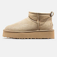 Женские зимние UGG Classic Ultra Mini Platform Beige, бежевые замшевые угги ультра мини на платформе