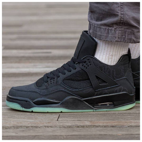 Harga nike air jordan 4 retro original online