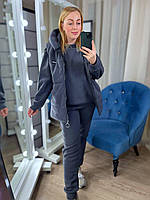Женский демисезонный костюм-тройка со стеганой безрукавкой большие размеры Графит, 50
