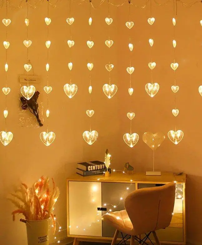 Світлодіодна гірлянда штора Сердечки 50 шт LED 2.5х0.8 м теплий білий