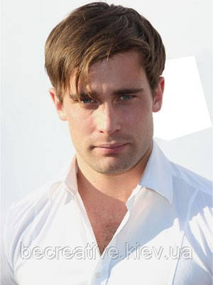 Перука натуральна зі стильною стрижкою