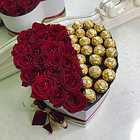 Букет цукерок серце Ферреро Роше Ferrero (24 шт.) і живих троянд (19 шт.) червоний