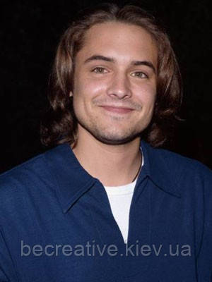 Натуральна перука з хвилястим волоссям