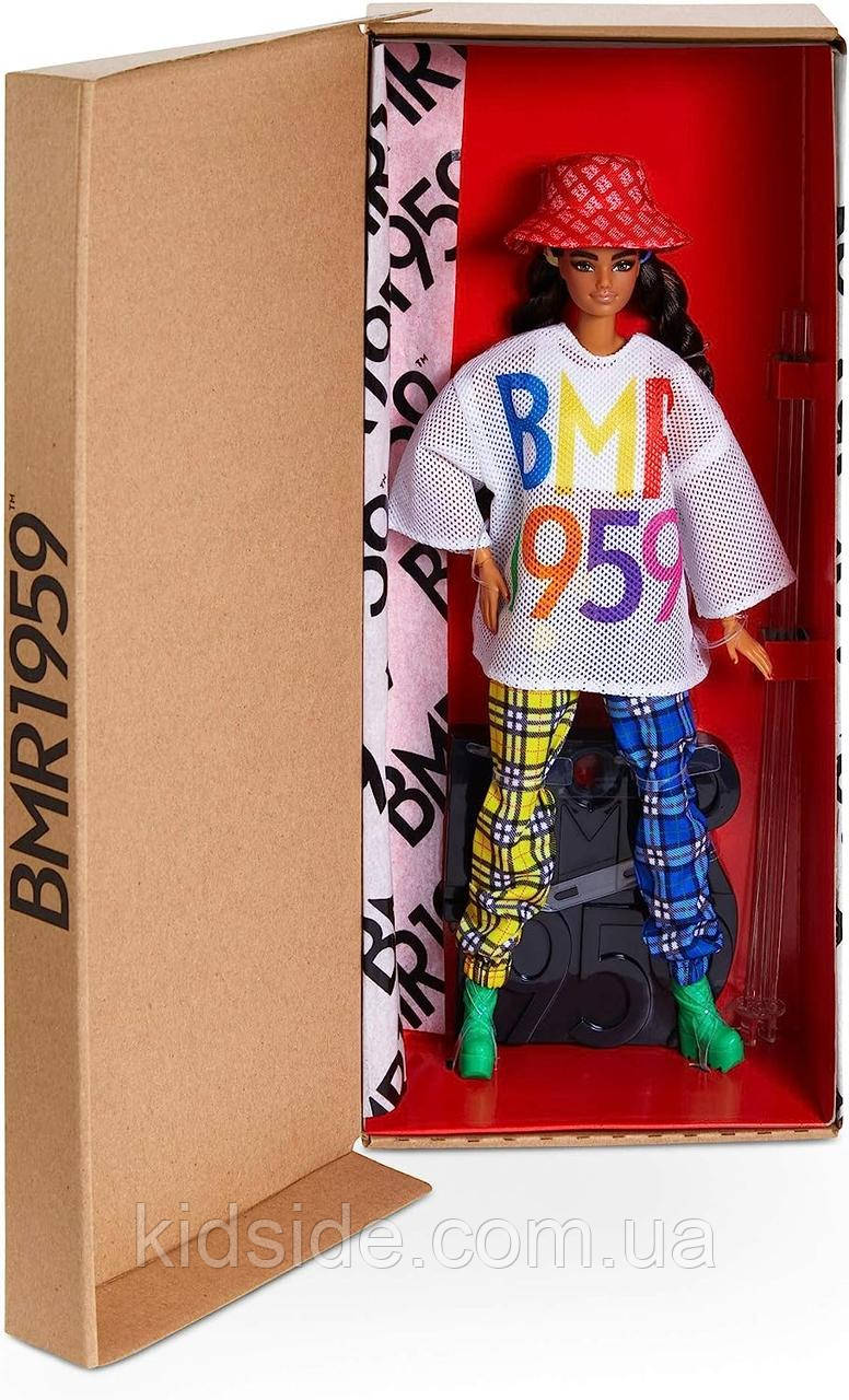 Barbie BMR1959 GNC48 Лялька Барбі БМР у картатих штанах і панамі