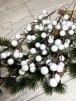 Гілочка з білими ягодами для новорічного декору (глянець 27 см), фото 6