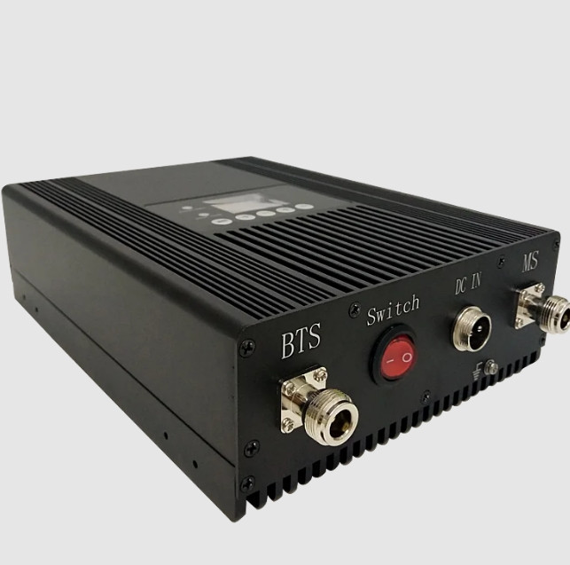 Репитер, підсилювач мобільного зв'язку трьох-дапазонний PicoCellink 23 dbm, 75 db, DCS / 3G / 4G