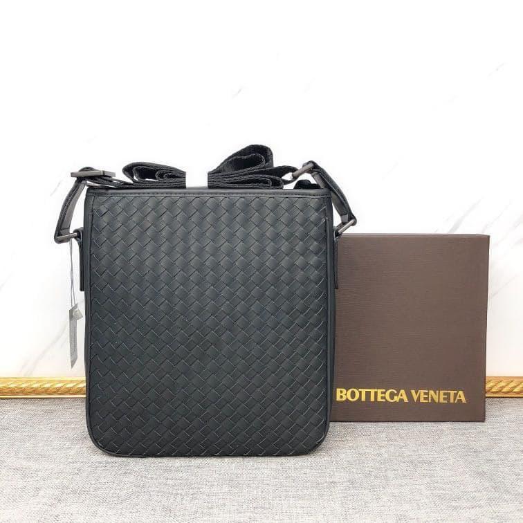 Чоловіча Чорна Сумка Месенджер Bottega Veneta