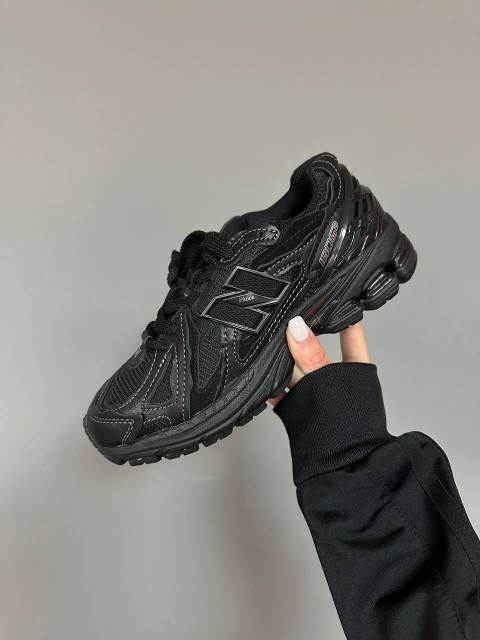Кроссовки женские черные New Balance 1906D Protection Pack Black