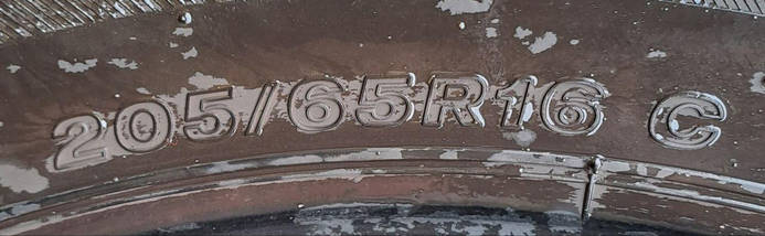 Шини б/у 205/65R16c на мікроавтобус Bridgetone Blizzak (зимові), фото 5