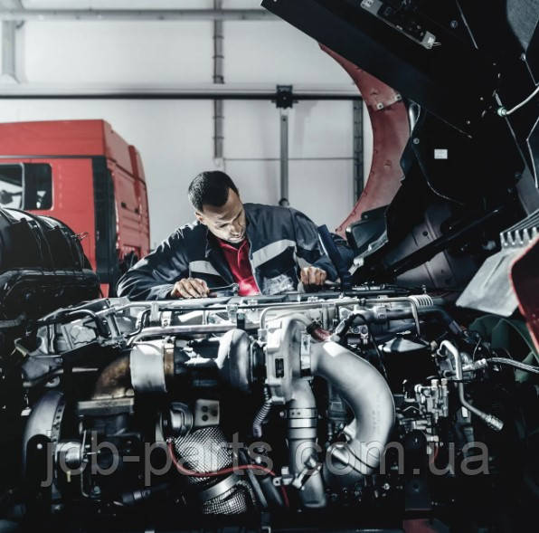 Ремонт двигуна екскаватора