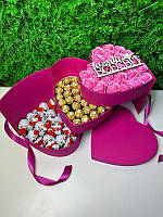 Солодкий подарунковий бокс на день закоханих, Подарунок з трояндами дівчині/дружині на Валентина, Набір з цукерками на 14 лютого