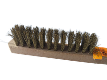 Щітка для змітання 3-х рядна на дерев'яній ручці, латунна, м'яка h-18мм