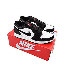 Чоловічі кросівки Nike Air Jordan 1 low Black/White чорні з білим тільки 44р!