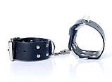Наручники зі штучної шкіри для БДСМ Fetish Boss Series чорні Кайф, фото 4