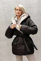 Двухсторонняя куртка женская зимняя с капюшоном и поясом черно-бежевая теплая стильная молодежная