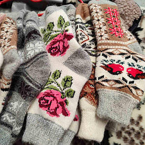 Теплі жіночі шкарпетки з вовни овець