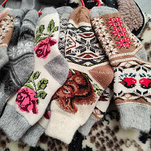 Зимові жіночі шкарпетки з вовни