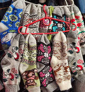 Зимові жіночі шкарпетки з вовни
