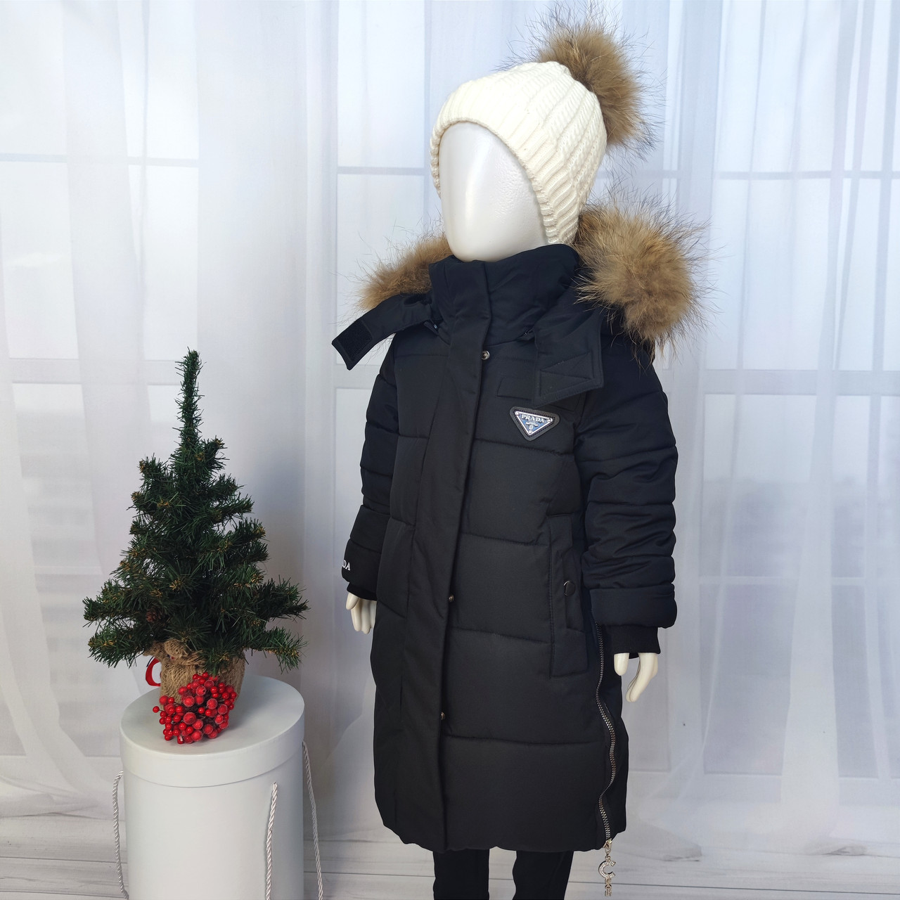 Дитяча зимова чорна подовжена куртка Прада, пальто