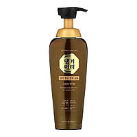 Шампунь против выпадения волос Daeng Gi Meo Ri Hair Loss Care Shampoo For Sensitive Hair 400 мл