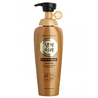 Шампунь против выпадения волос Daeng Gi Meo Ri Hair Loss Care Shampoo For Damaged Hair 400 мл