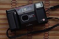 Как есть фотоаппарат Yashica T AF Carl Zeiss Tessar 3.5 / 35mm T* вспышка не работает
