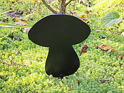 Фігура з металу для саду, клумби "Гриб №4"
