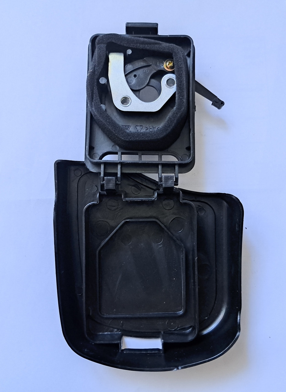 Коробка повітряного фільтра 4-тактної коси (139F)