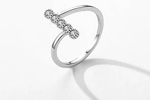 Елегантне кільце в мінімалістичному дизайні