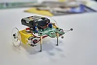 Обучающий набор CircuitMess DUSTY, the crazy robot - робот на колесах для самостоятельной сборки