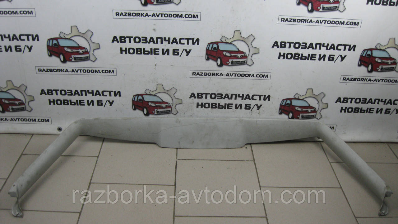 Обшивка дверцят багажника VW Passat B5 (1997-2000) OE:3B9867609