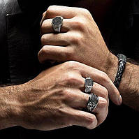 Чоловічі персні та каблучки: Стиль, символізм та історія