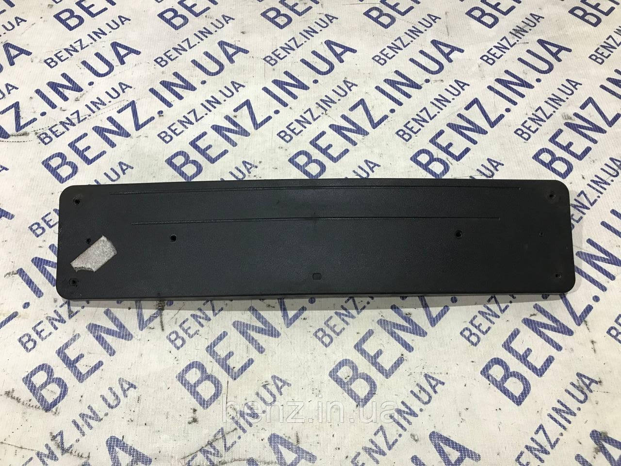 Подіум номерного знака Mercedes W204, S204, C204 рестайл A2048172778, фото 1