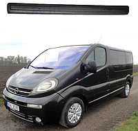 Зимняя накладка на решетку бампера матовая Opel Vivaro 2001-2006 (средняя)