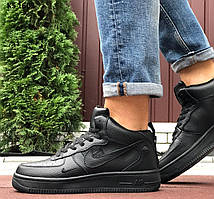 Чоловічі зимові кросівки Nike Air Force 1 07 LV8 Mid