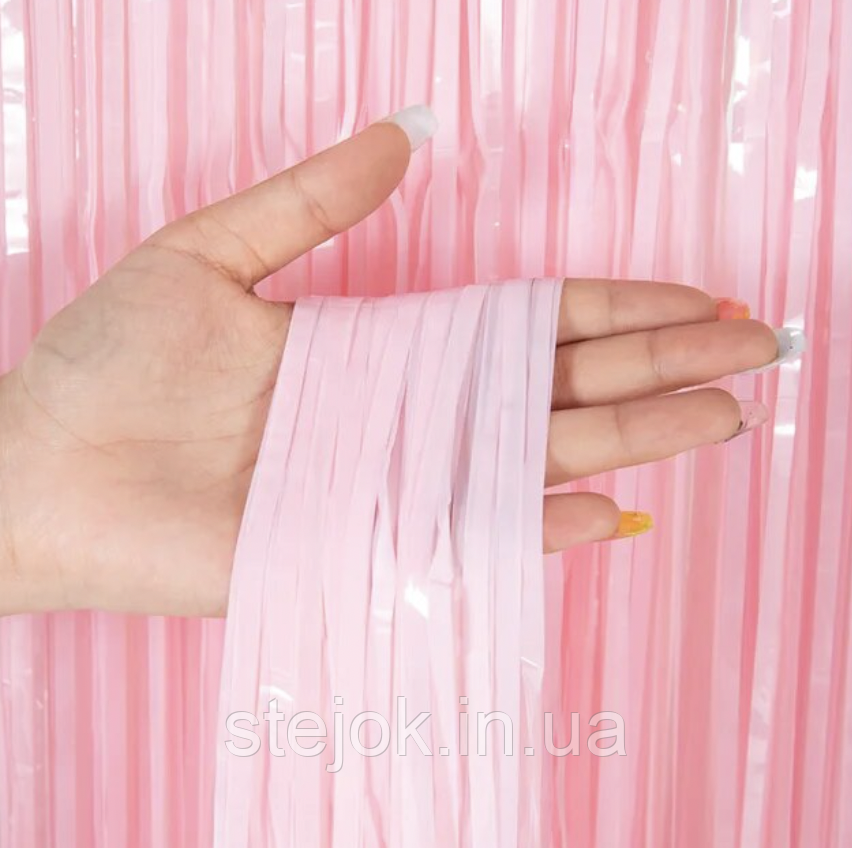 Шторка - дощик з фольги для фото зон Baby pink рожева (1 на 2м)