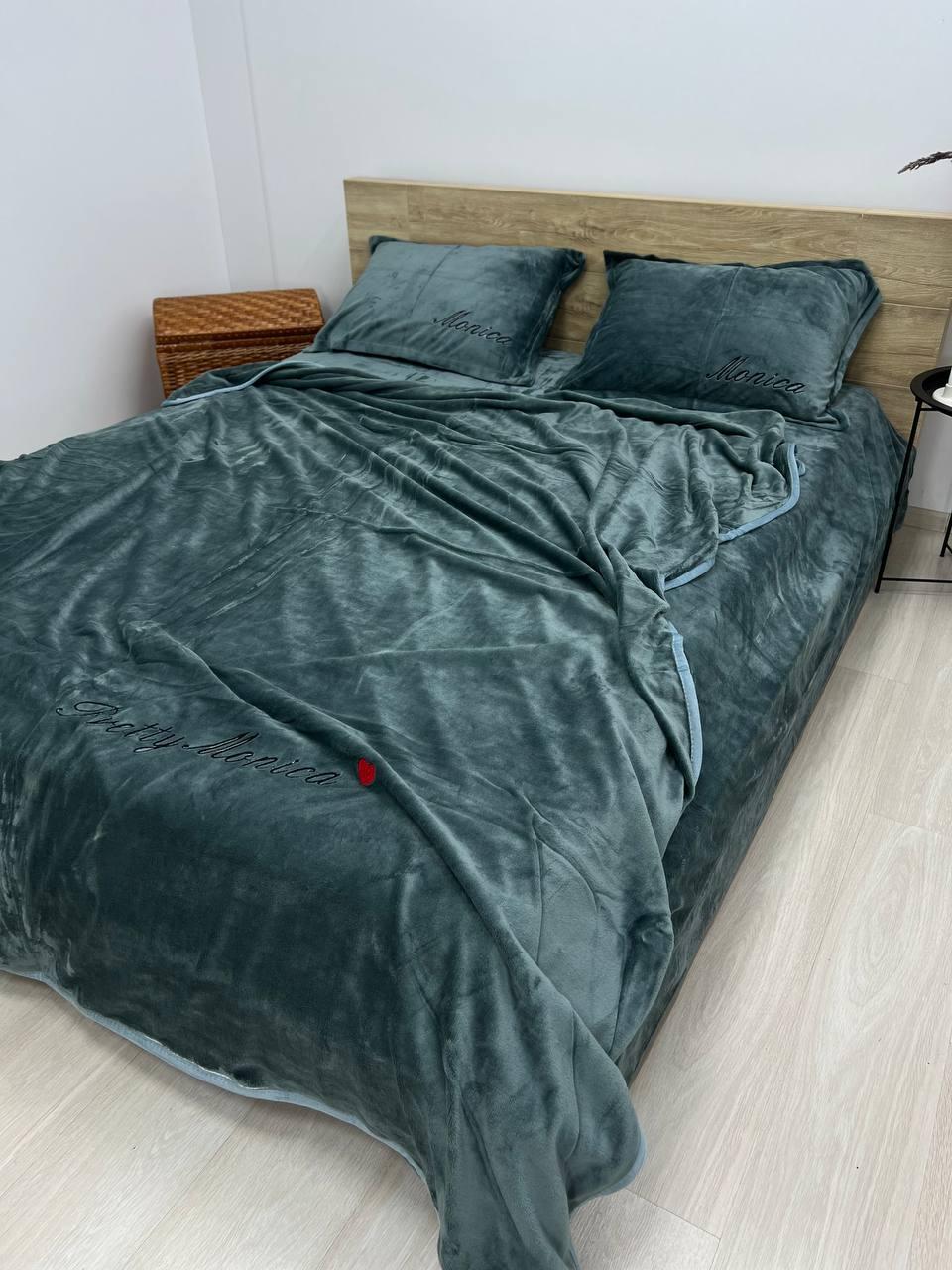 Велюрова постільна білизна Моніка з простинею на резинці Євро Зелений