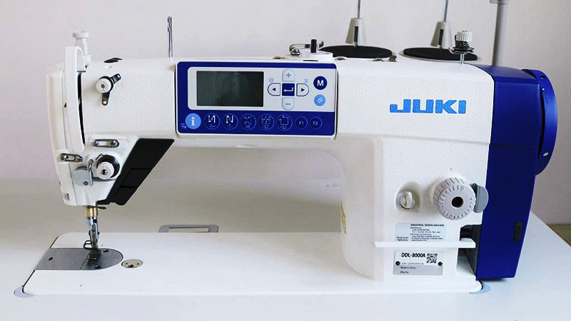 Juki DDL-8000A-MSNBK Промышленная прямострочная швейная машина, с обрезкой нити и подъемом лапки - фото 4 - id-p1072825477