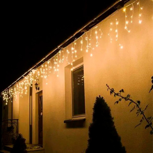 Новорічна гірлянда LED 120 3.3Line Short Curtain <unk> Бурульки/Бахрома <unk> Теп біл 5M <unk> Ул.+соїд Білий