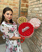 Солодкий подарунковий бокс "Міккі Маус", солодкий подарунок з трояндами коханій дівчині, доньці, дружині на день народження