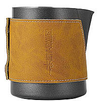 Пітчер Black 400 мл MHW-3bomber без ручки, шкіряний чохол