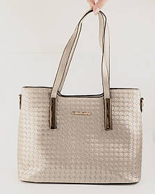 Жіноча сумка велика молочного кольору, товар з дефектом!!