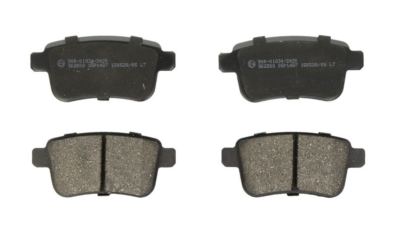 Гальмівні колодки дискові передні LPR 05P1487 (Mercedes-benz Renault)