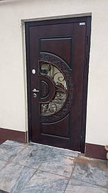 Вхідні двері SK Півколо зі склопакетом, фанера, вуличні комплектація Люкс 3 контури